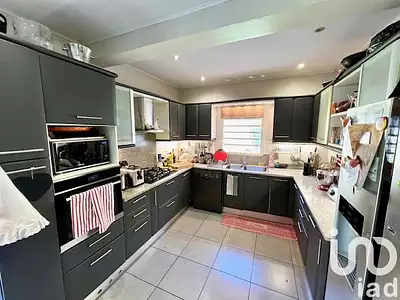 Maison, 157 m²