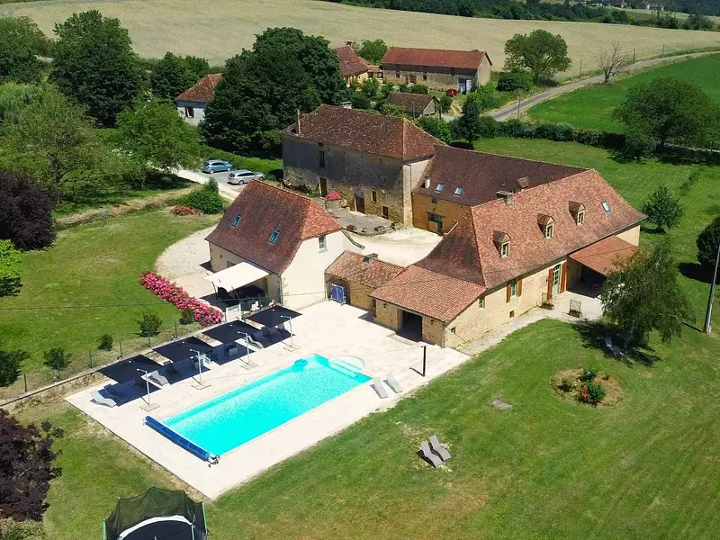 Maison, 560 m²