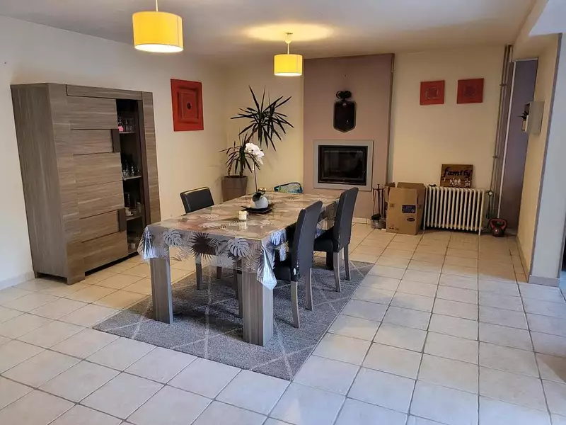 Maison, 198 m²