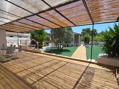 Maison, 243 m²