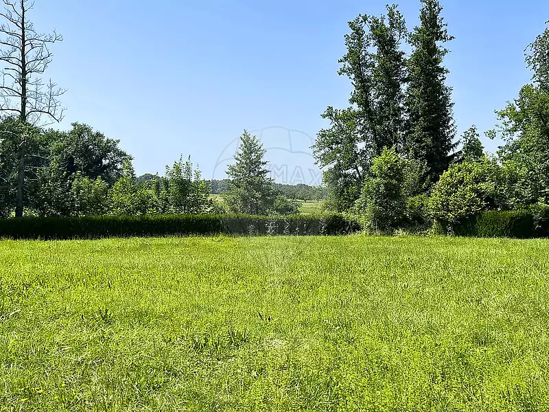 Terrain, 1 445 m²