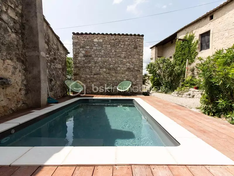 Maison, 230 m²