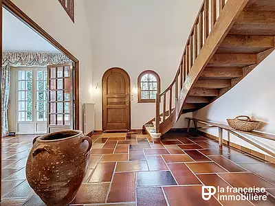 Maison, 244 m²