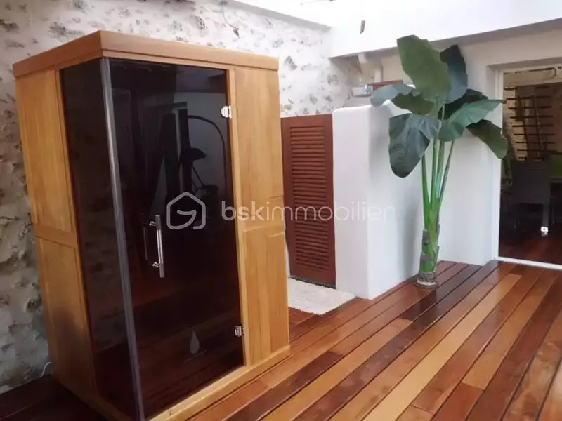 Maison, 208 m²