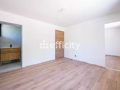 Maison, 215 m²