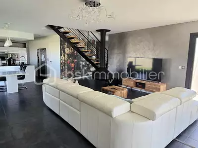 Maison, 165 m²