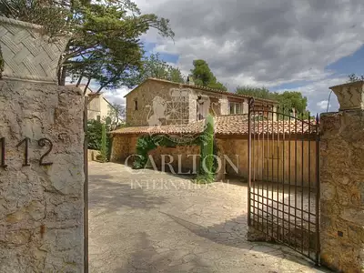 Maison, 250 m²