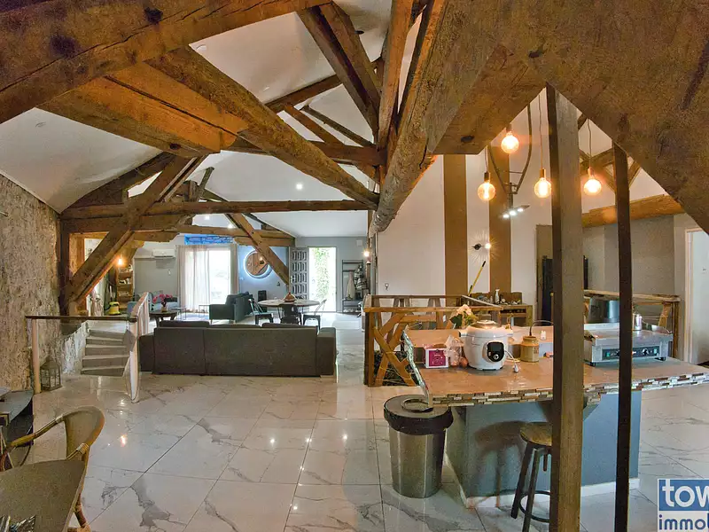Maison, 343 m²