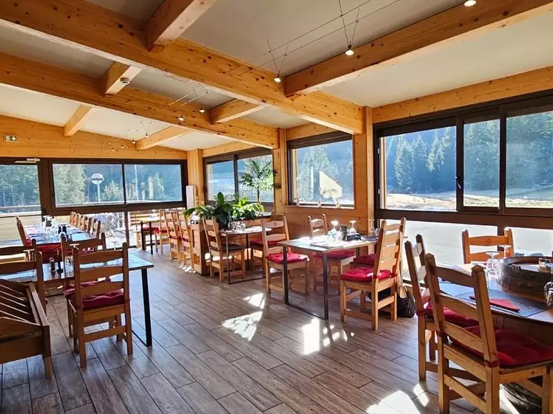 Divers, 645 m²
