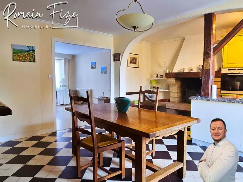 Maison, 163 m²