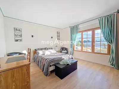 Maison, 235 m²