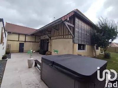 Maison, 166 m²