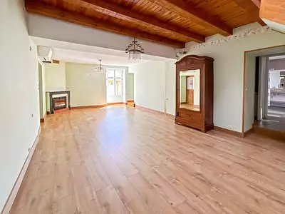 Maison, 210 m²