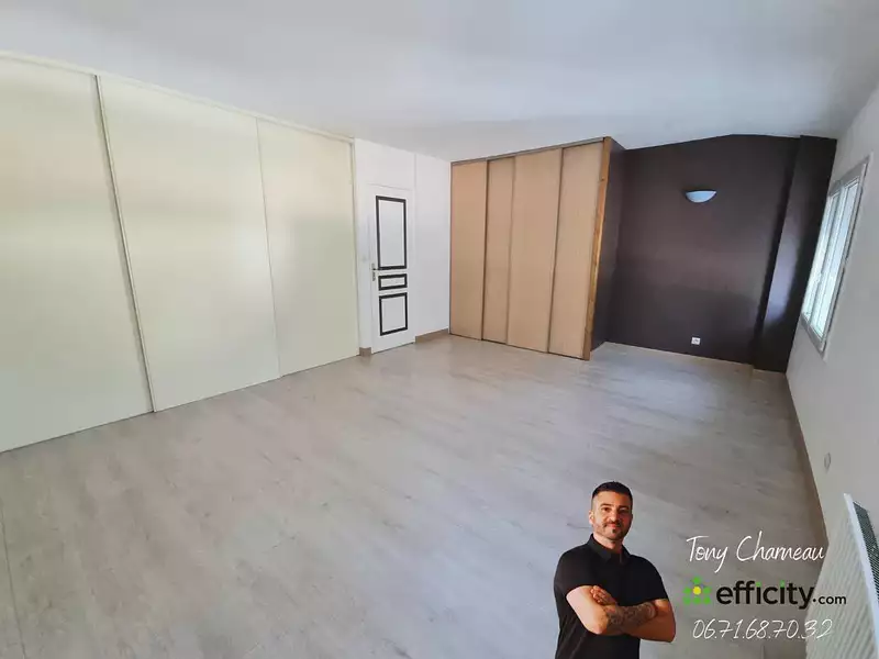 Maison, 260 m²