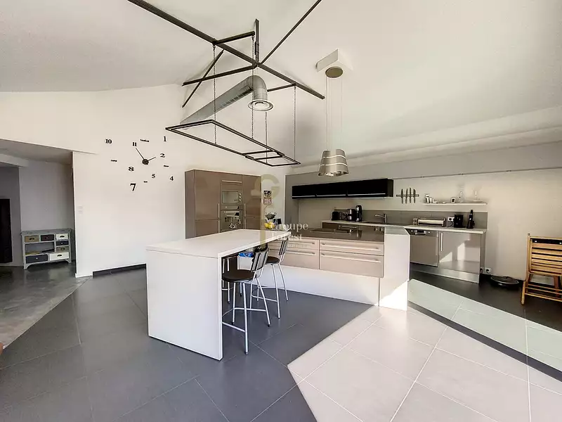 Appartement, 280 m²
