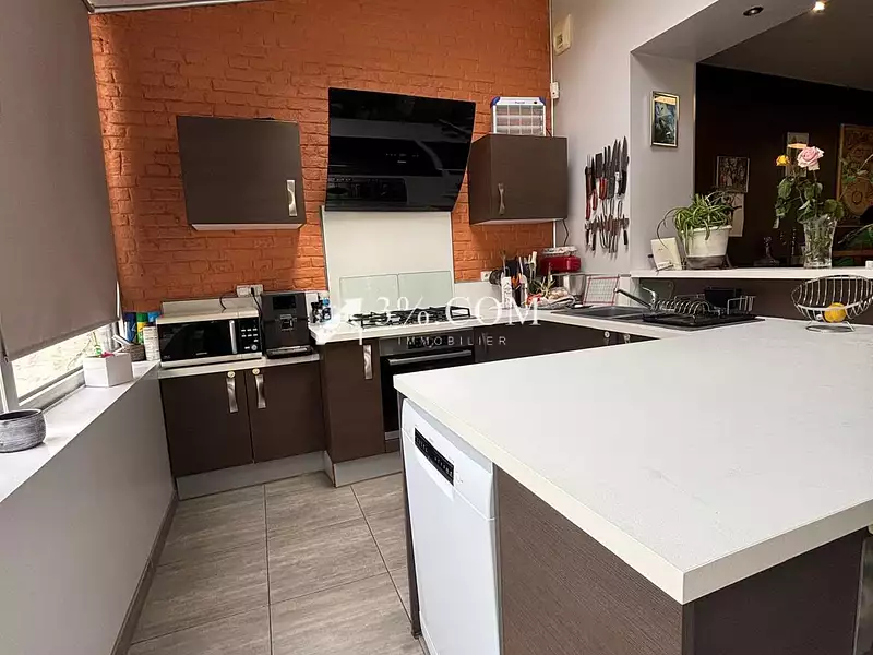 Maison, 210 m²