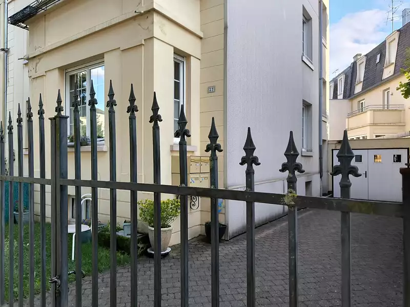 Immeuble, 300 m²