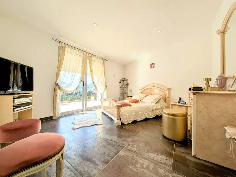 Maison, 370 m²