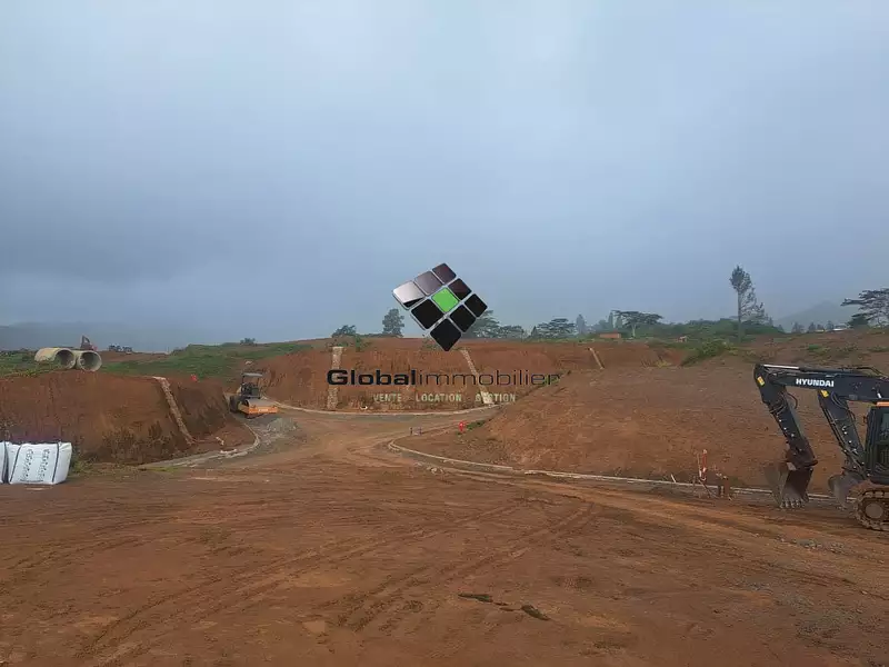 Terrain, 683 m²