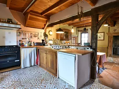 Maison, 370 m²