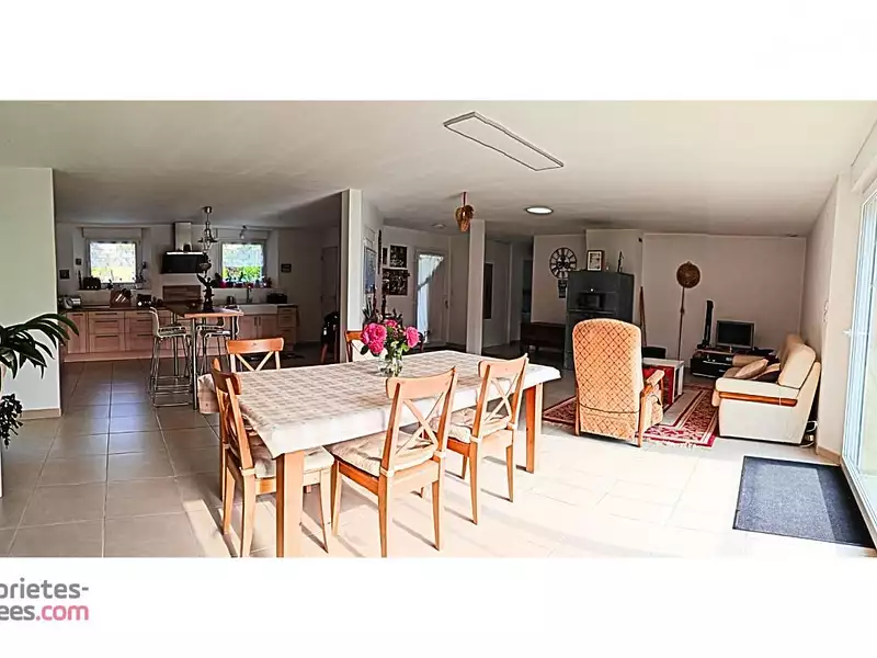 Maison, 119 m²