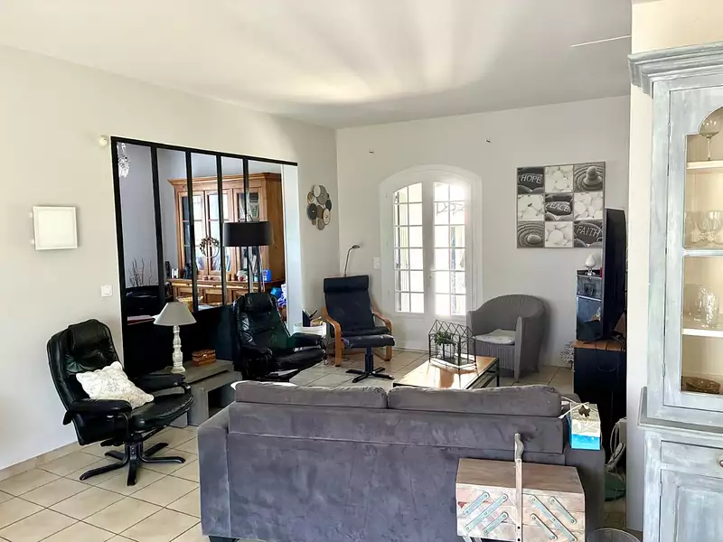 Maison, 250 m²
