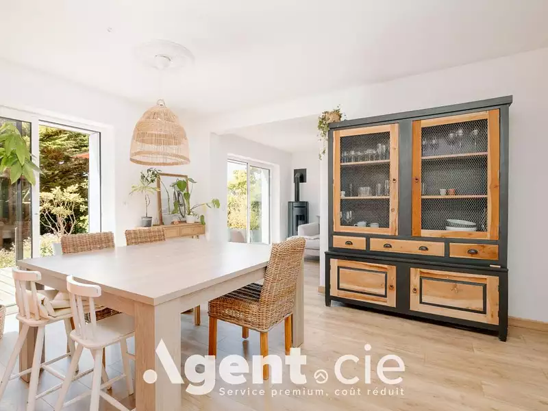 Maison, 155 m²