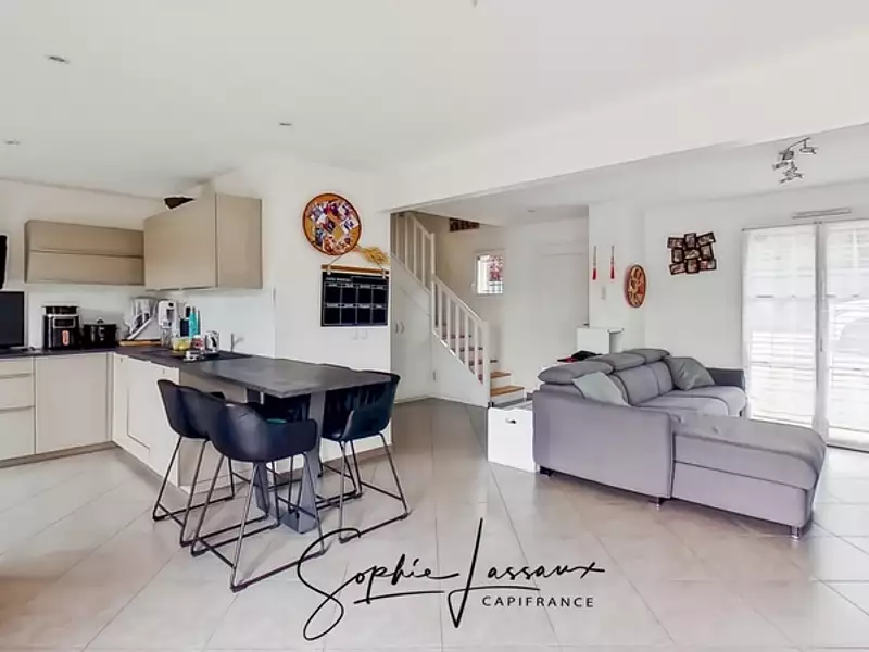 Maison, 97 m²