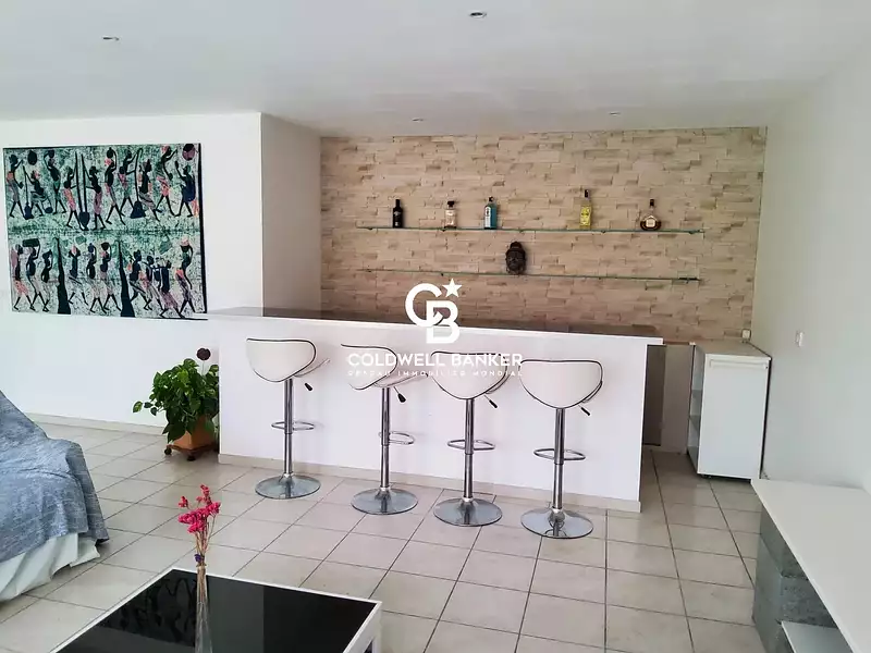 Maison, 220 m²