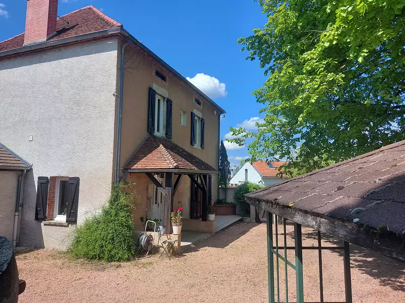Maison, 240 m²