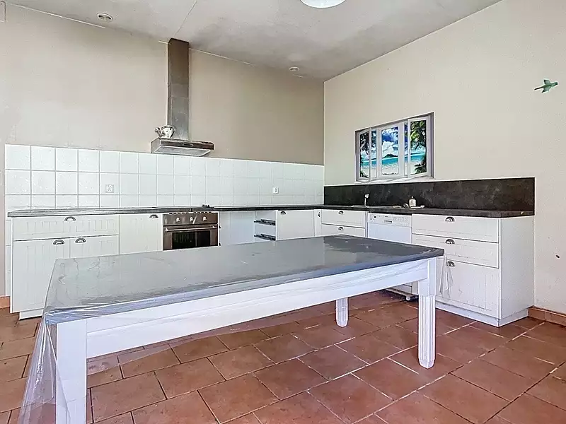Maison, 385 m²