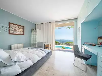 Maison, 248 m²