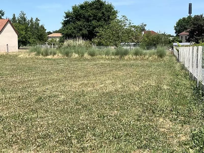 Terrain, 1 103 m²