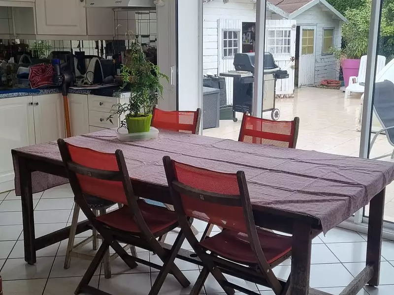 Maison, 195 m²