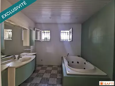 Maison, 170 m²