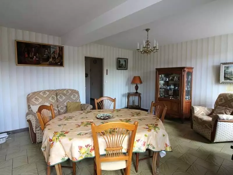 Maison, 99 m²