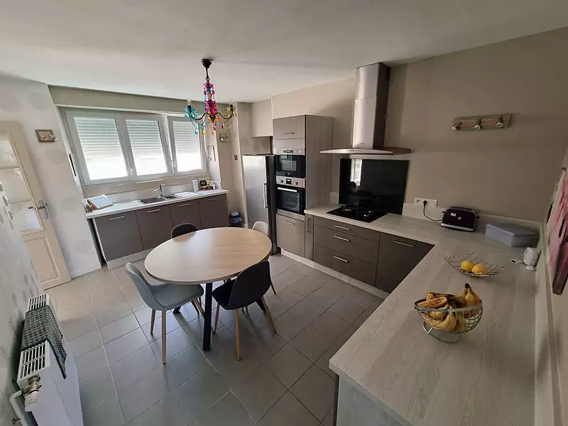 Maison, 190 m²