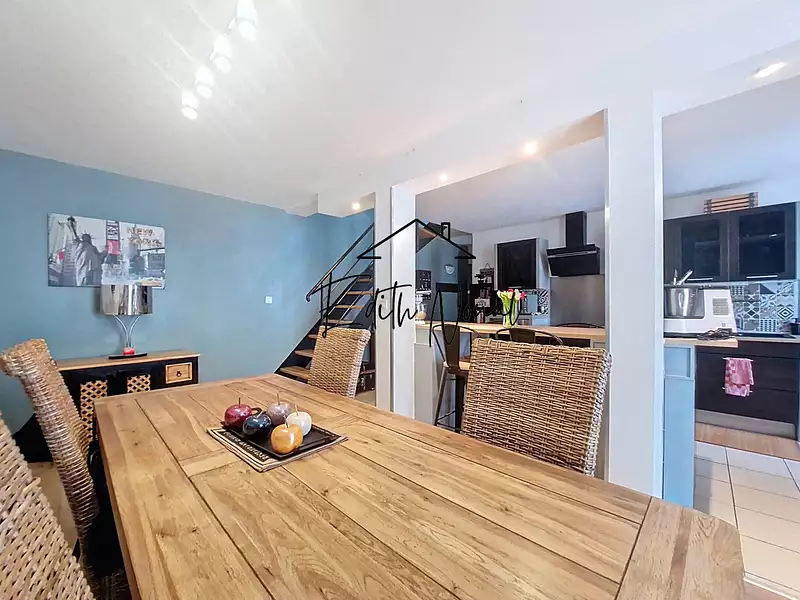 Immeuble, 230 m²