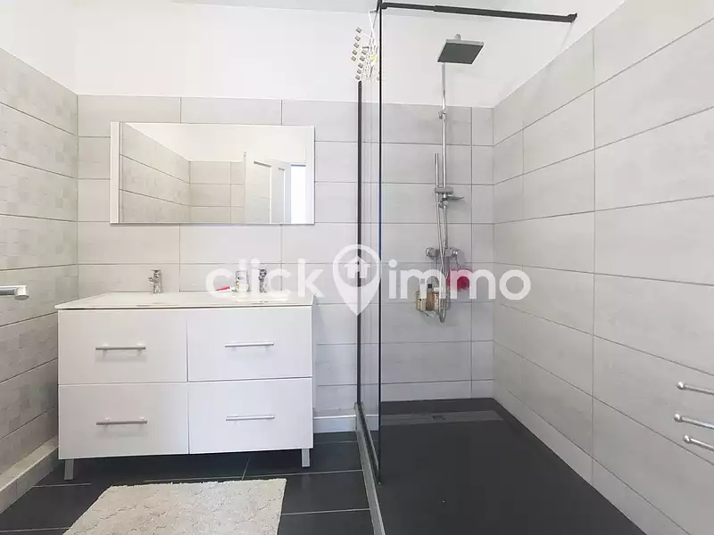 Divers, 100 m²