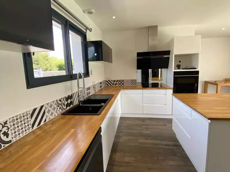 Maison, 151 m²