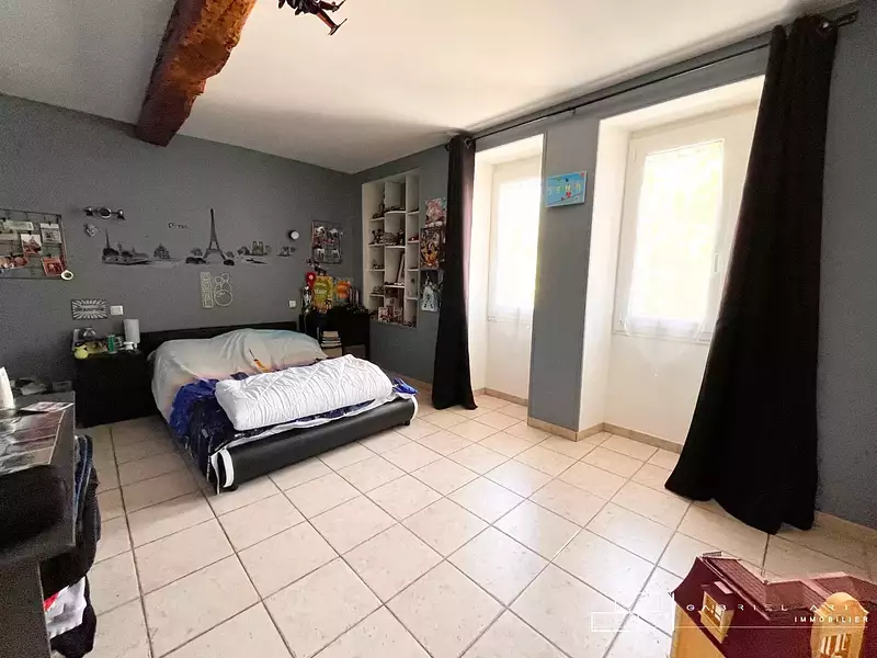 Maison, 180 m²