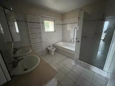 Maison, 180 m²