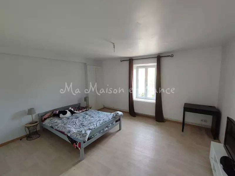Maison, 166 m²