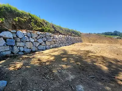 Terrain, 2 016 m²