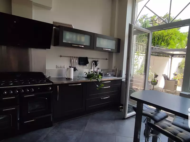 Maison, 208 m²