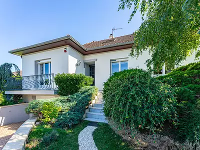 Maison, 261 m²
