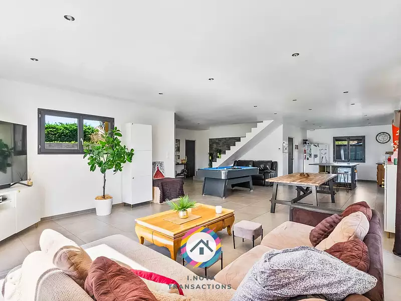 Maison, 180 m²