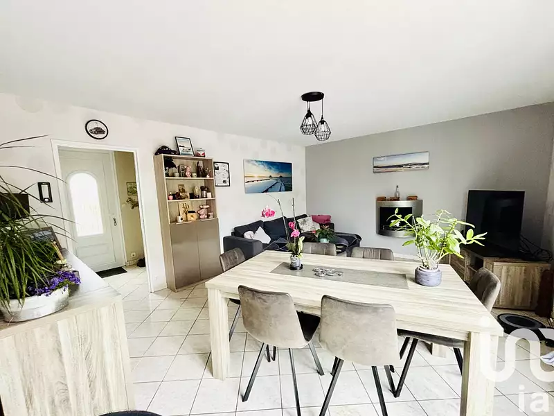 Maison, 99 m²