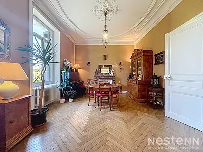 Maison, 250 m²