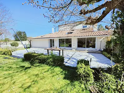 Maison, 235 m²